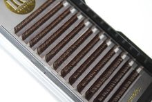 Załaduj obraz do przeglądarki galerii, Dark Brown Volume Lashes

