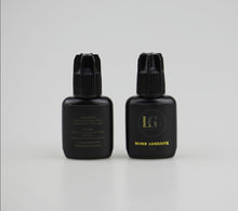 Načíst obrázek do prohlížeče Galerie, BOMB Professional Eyelash Extension Adhesive Glue | LGG Cosmetics
