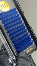 Load image into Gallery viewer, Easy Fan Coloured Lash Extensions | Professional Lash Trays
